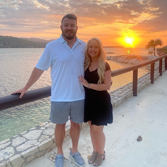 Meet your Posher, Britney - Picture 1 of 4